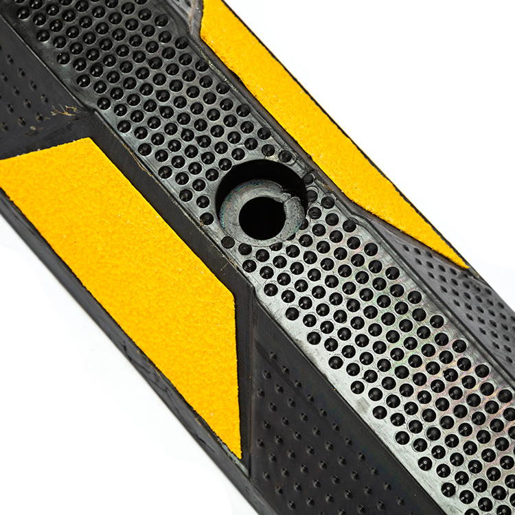 WL900 GUMMI RADSTOPPER / PARKBLOCKS / RADSTOPP