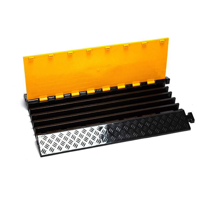 CP-5PU KUNSTSTOFF (TPU) KABELSCHUTZ RAMPE / KABELSCHUTZ